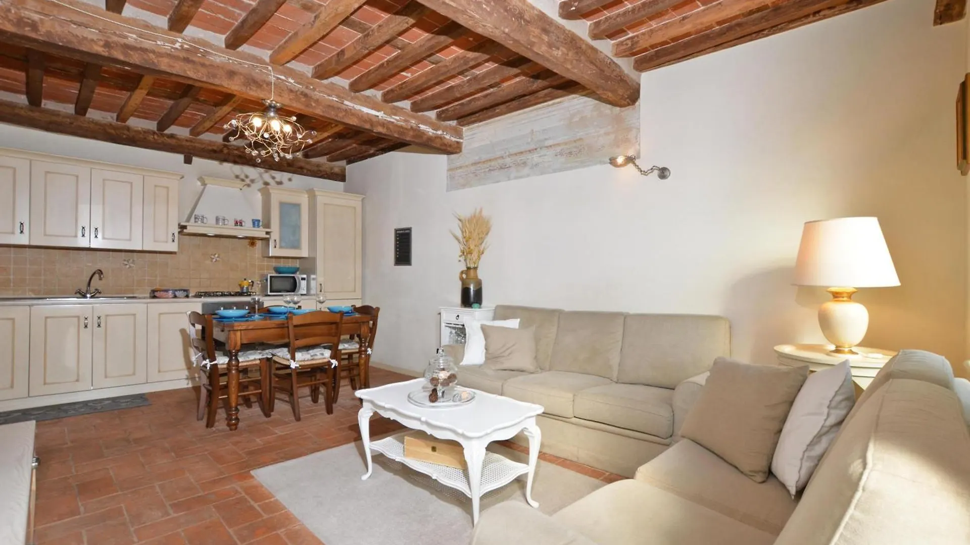 Alloro Grillo - Happy Rentals Camaiore Italien